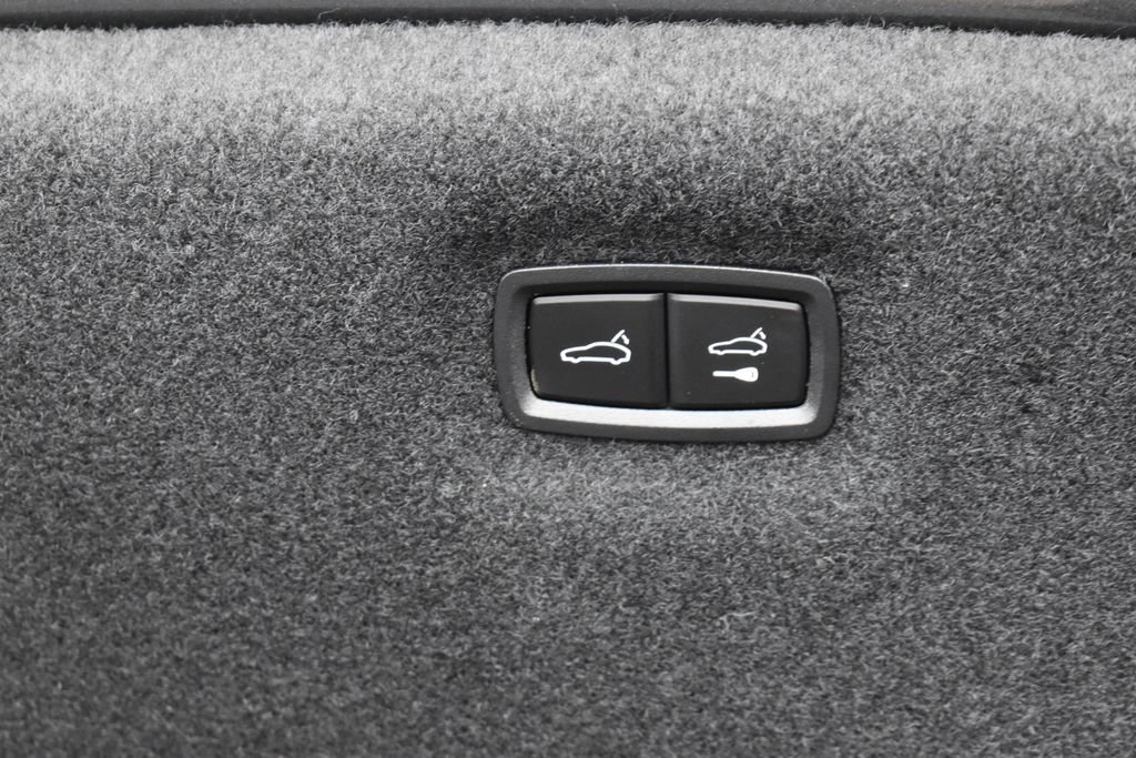 Used 2022 Audi RS e-tron GT AWD/4WD image 19