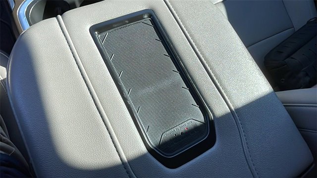 Used 2022 GMC Sierra 2500 SLT w/ SLT Premium Package image 18