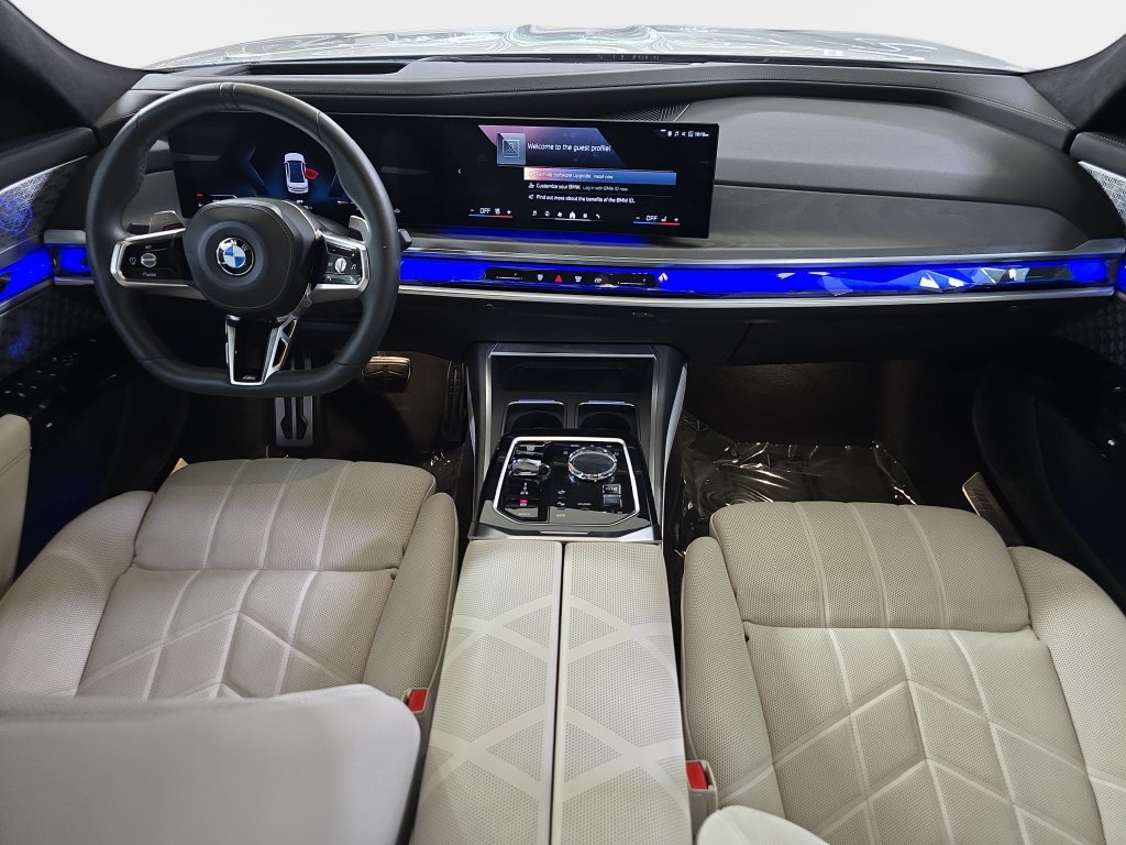 Certified 2023 BMW 740i RWD image 11
