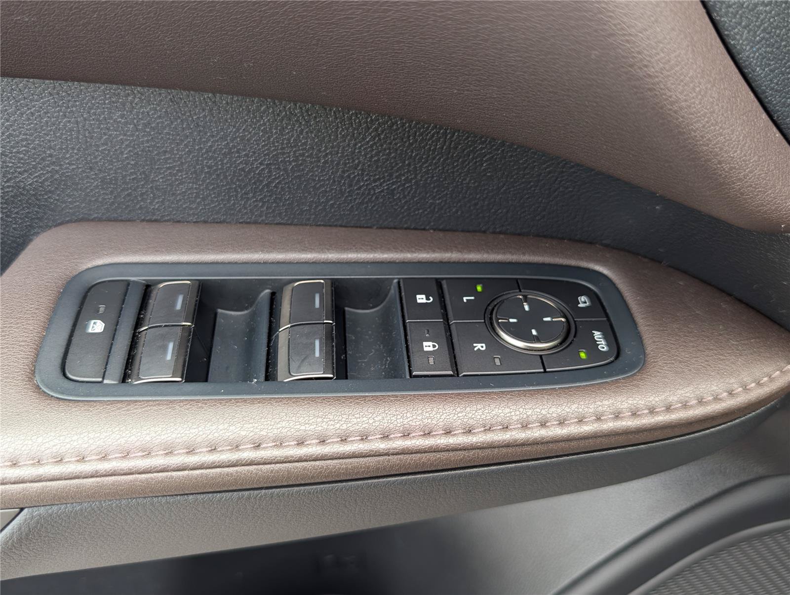 Certified 2024 Lexus RX 350 AWD w/ Convenience Package image 21