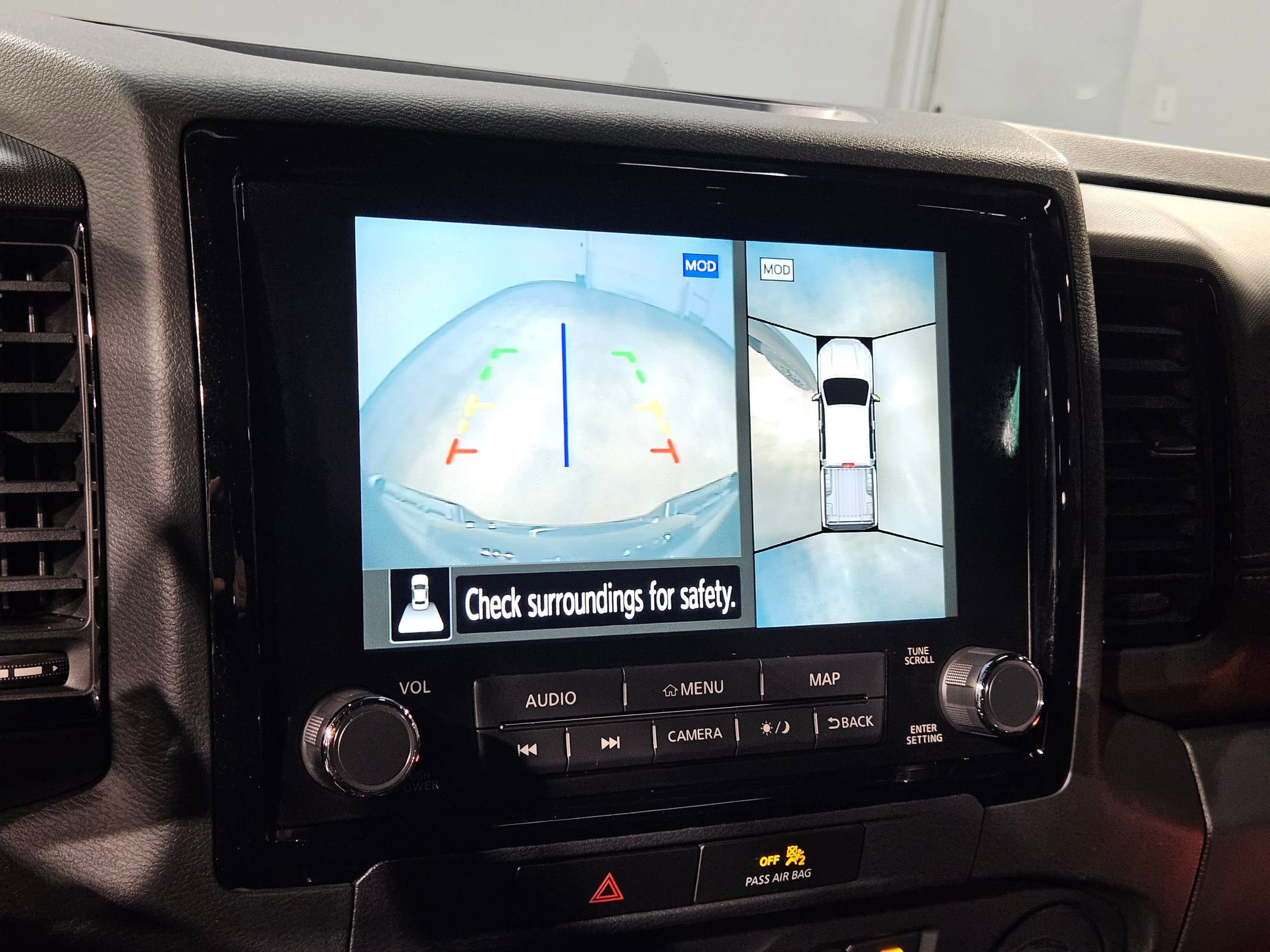 Used 2022 Nissan Frontier Pro-X RWD image 30