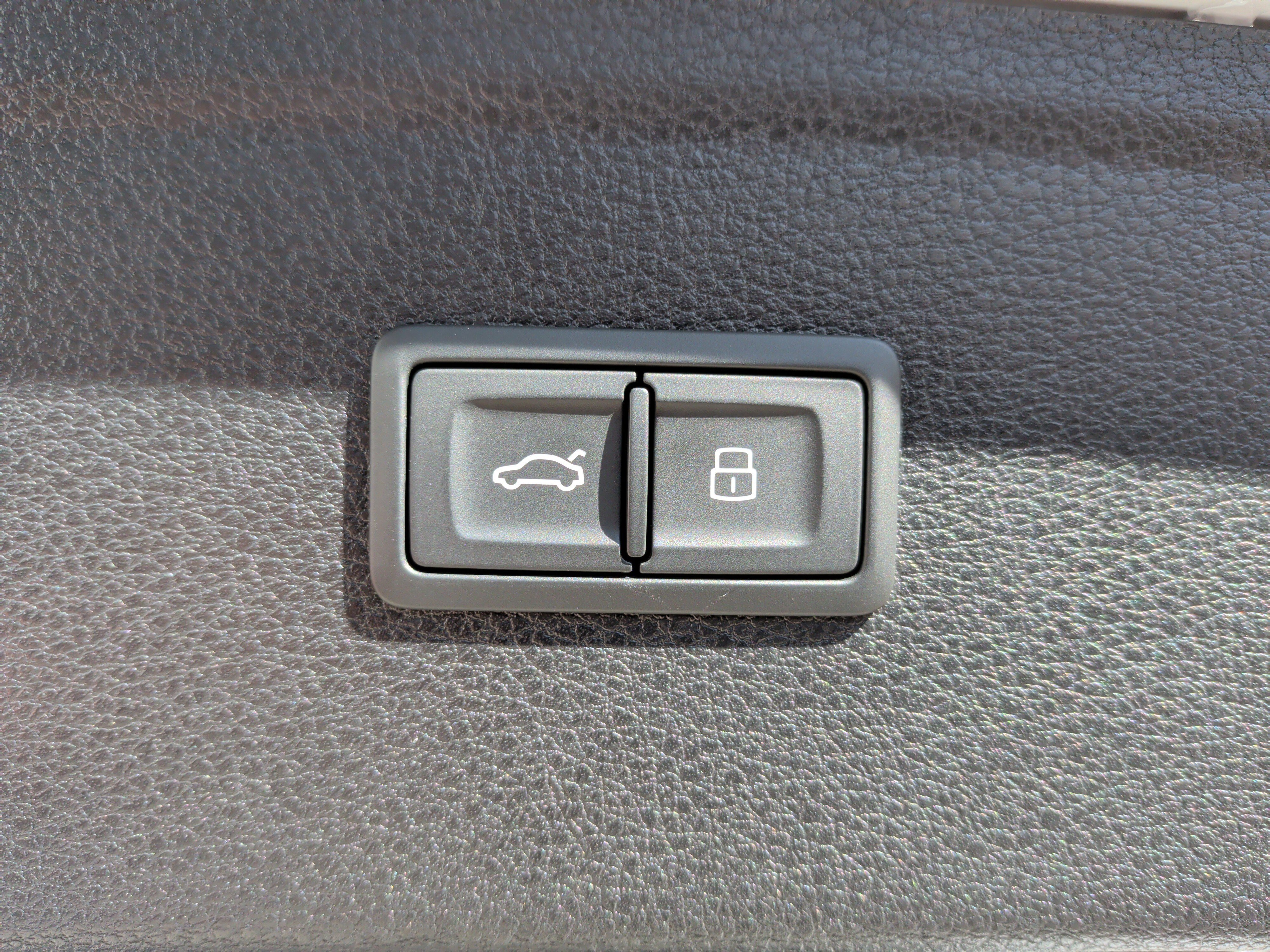 Certified 2023 Audi Q5 2.0T Premium w/ Convenience Package image 37