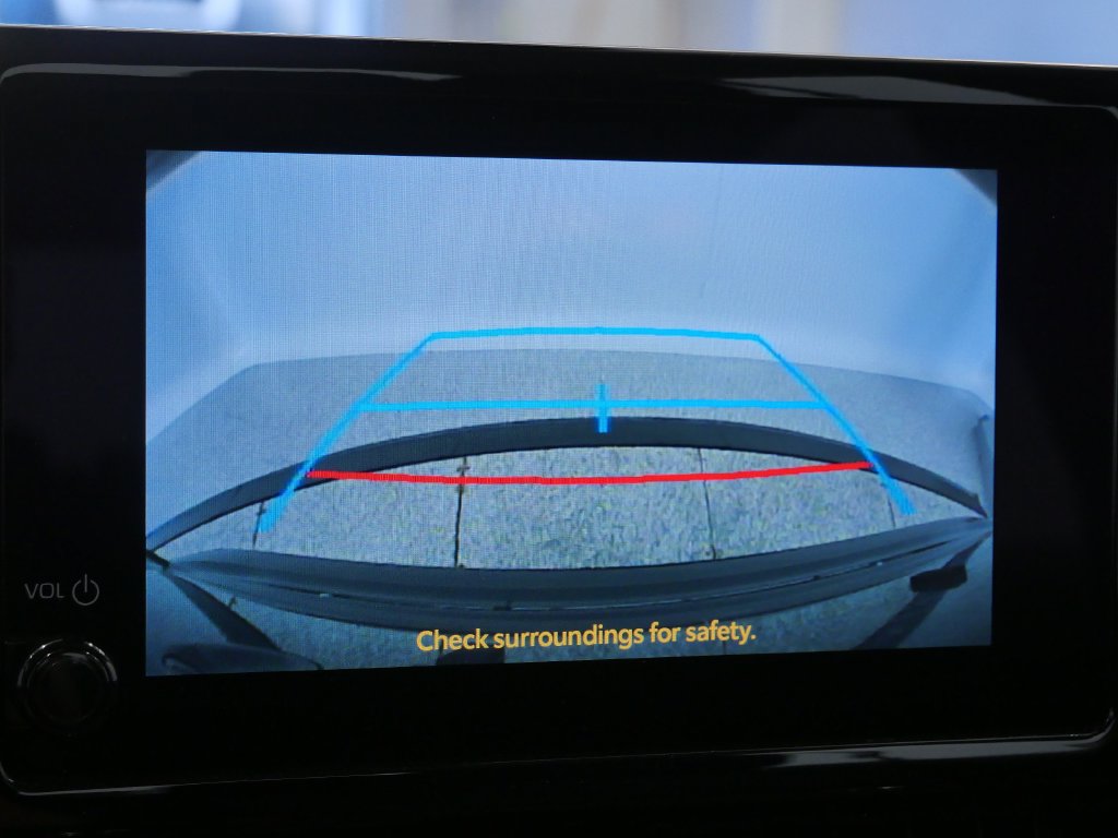 Used 2025 Toyota Corolla LE FWD image 31