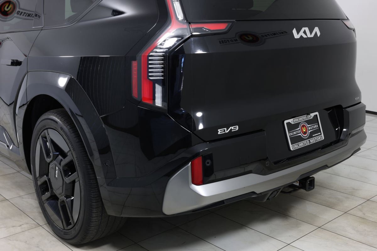 Used 2024 Kia EV9 GT-Line AWD/4WD image 45