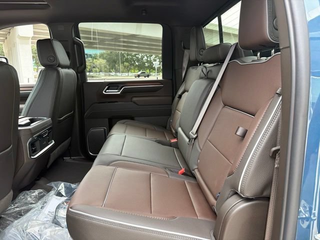 New 2026 GMC Sierra 3500 Denali w/ Denali Reserve Package AWD/4WD image 16