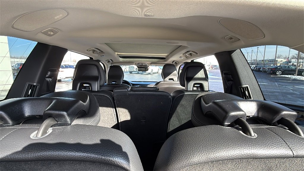 Certified 2024 Volvo XC90 T8 Plus w/ Protection Package Premier image 30