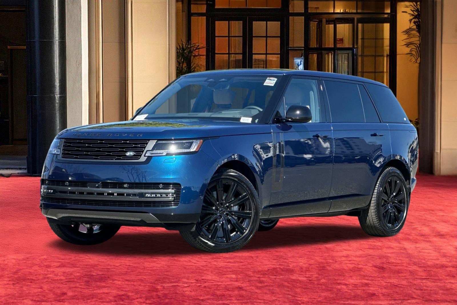 New 2026 Land Rover Range Rover Long Wheelbase SE image 2
