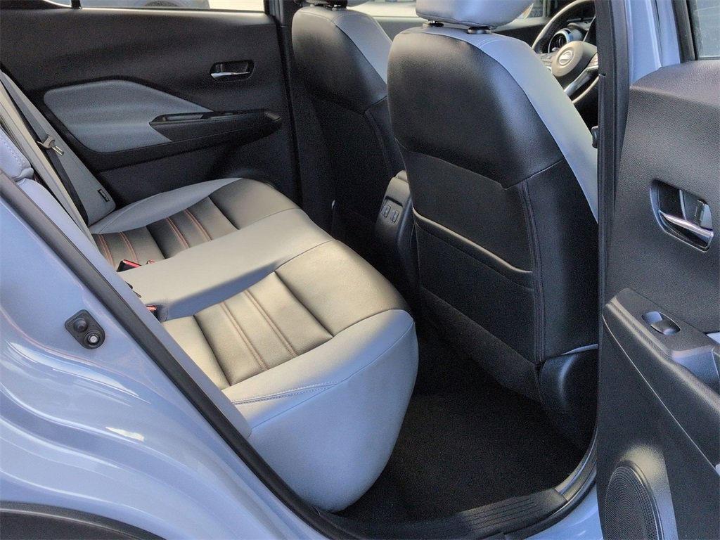 Used 2023 Nissan Kicks SR w/ SR Premium Package image 18