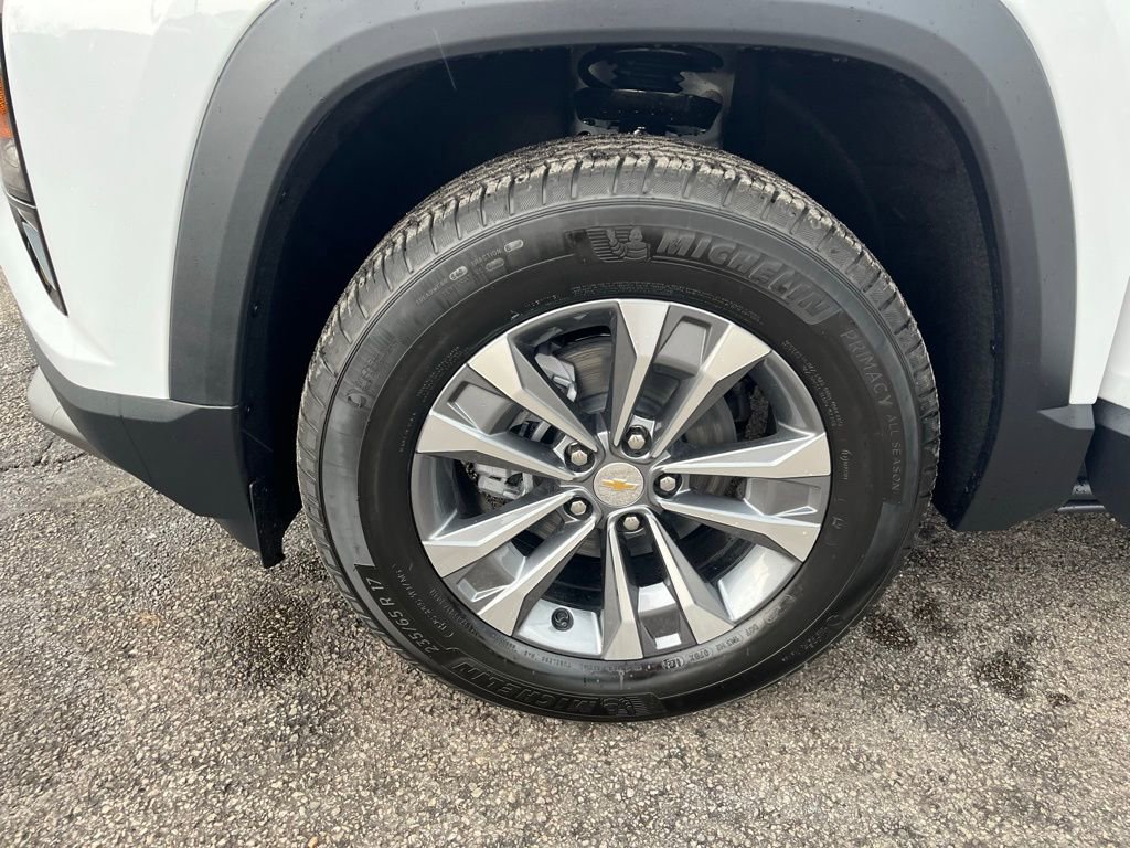 New 2026 Chevrolet Equinox LT w/ Safety and Technology Package image 33