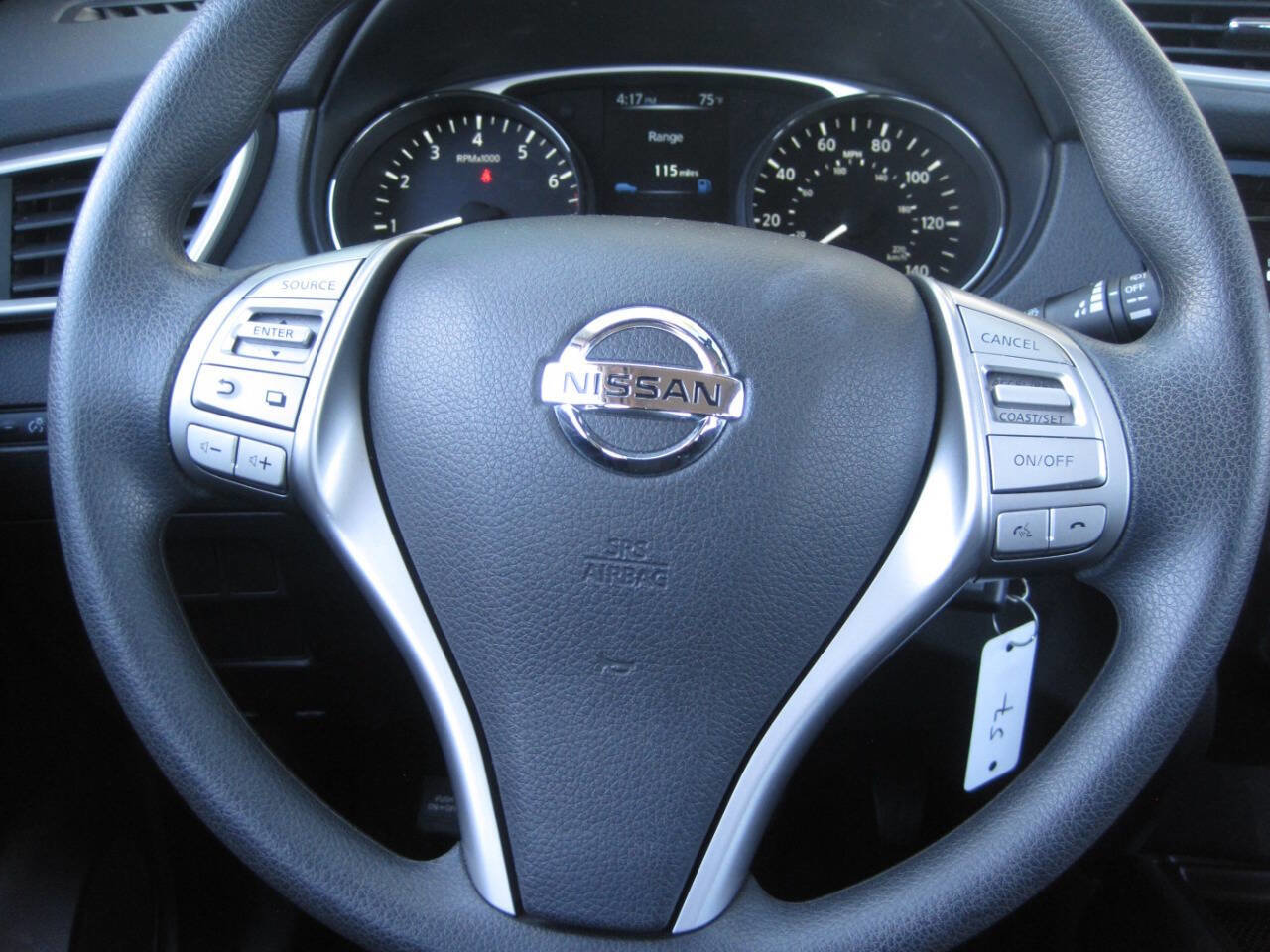 Used 2016 Nissan Rogue S image 35