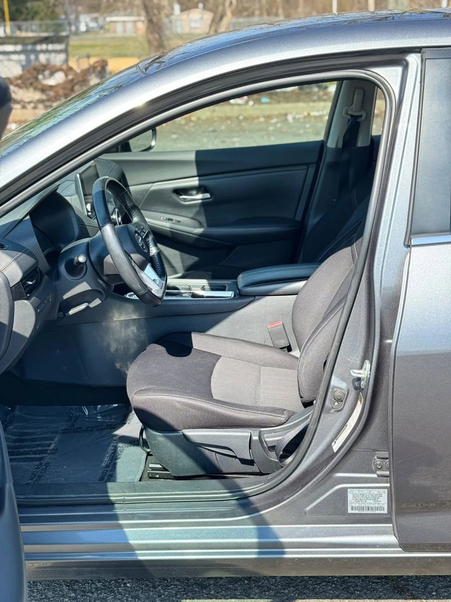 Used 2021 Nissan Sentra SV image 17