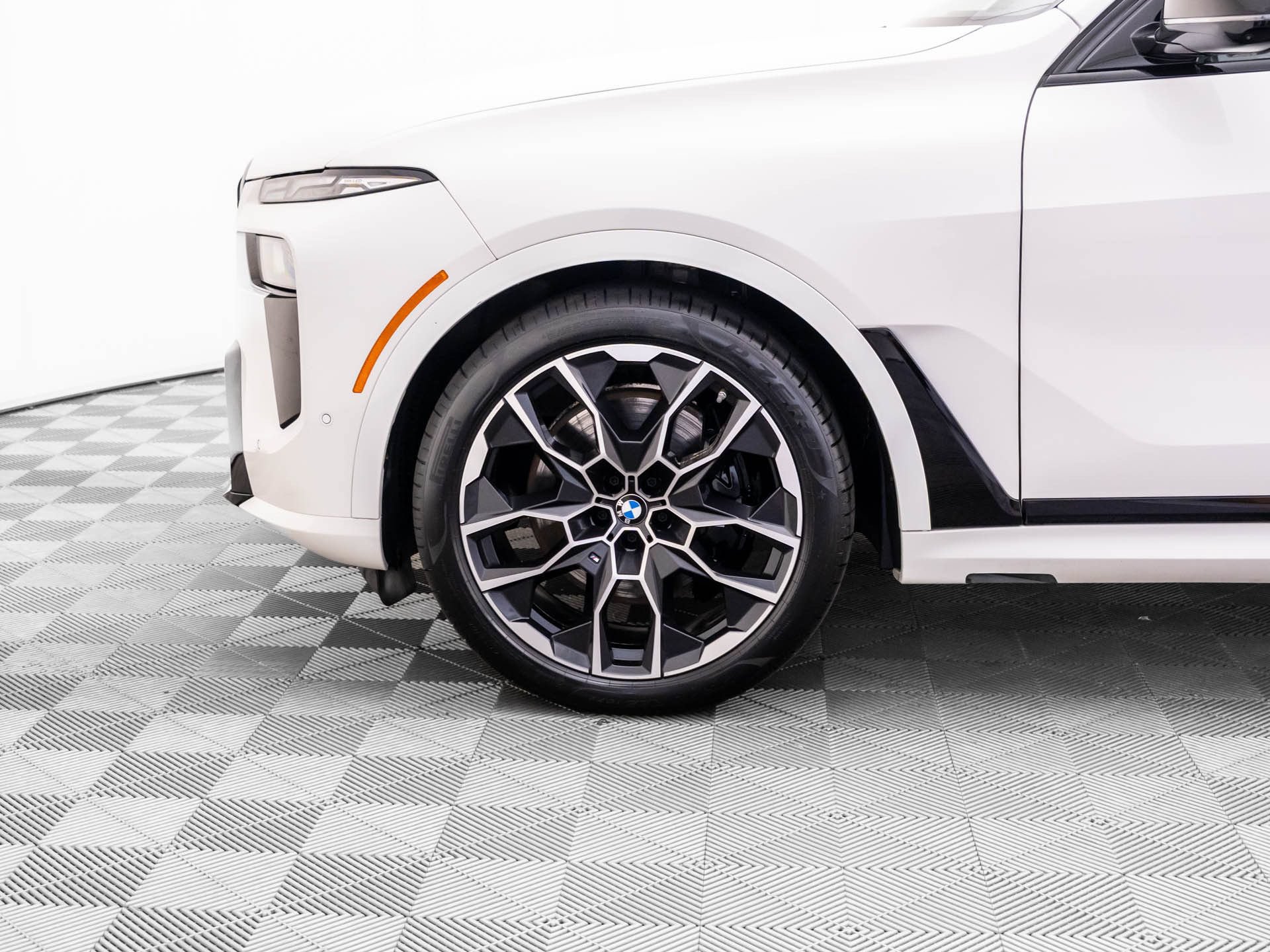 Certified 2026 BMW X7 M60i AWD/4WD image 35