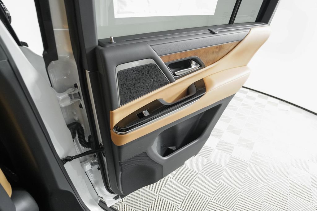 New 2026 Lexus LX 600 4WD w/ Luxury Package image 14