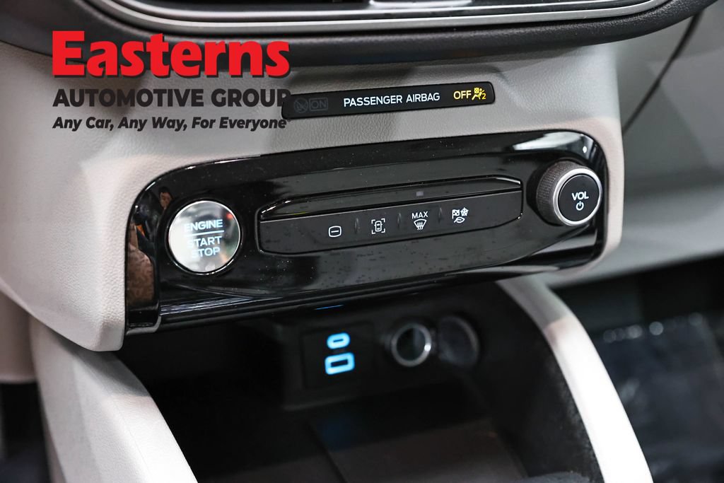 Used 2023 Ford Escape SE FWD image 19