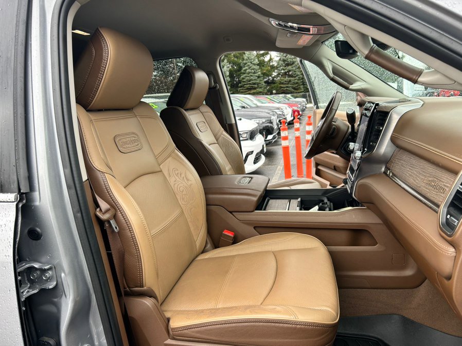 Used 2023 RAM 3500 Limited image 23