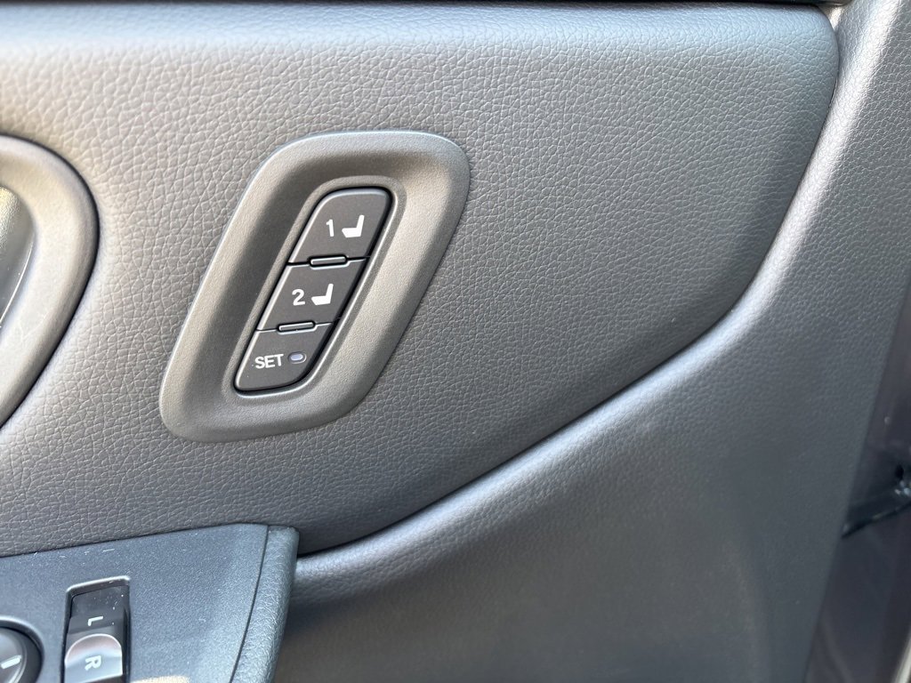 New 2025 Honda Pilot Touring image 24