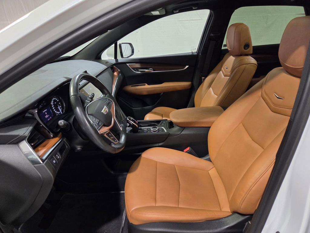 Used 2022 Cadillac XT5 Premium Luxury image 8