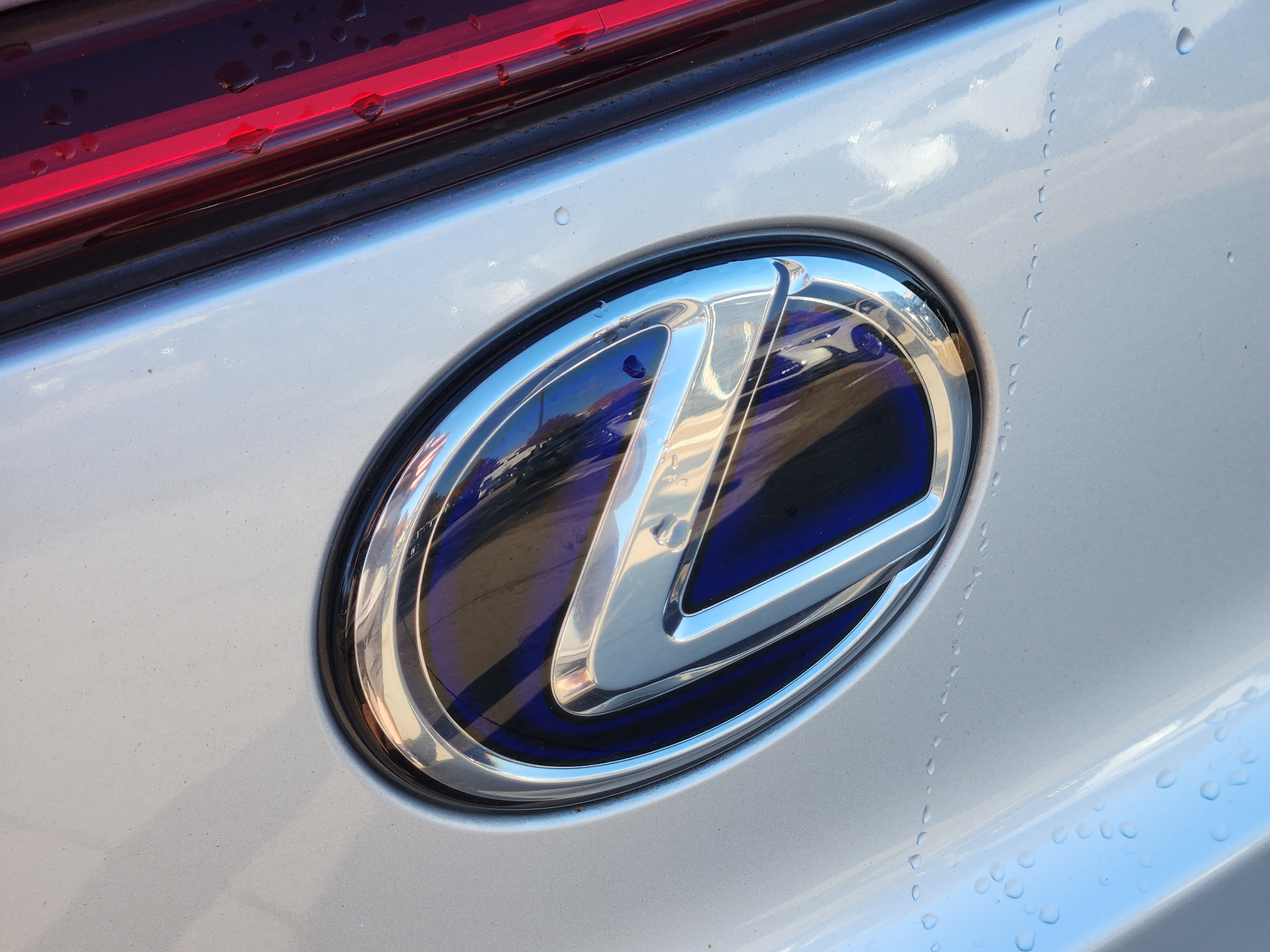 Used 2019 Lexus UX 250h image 12