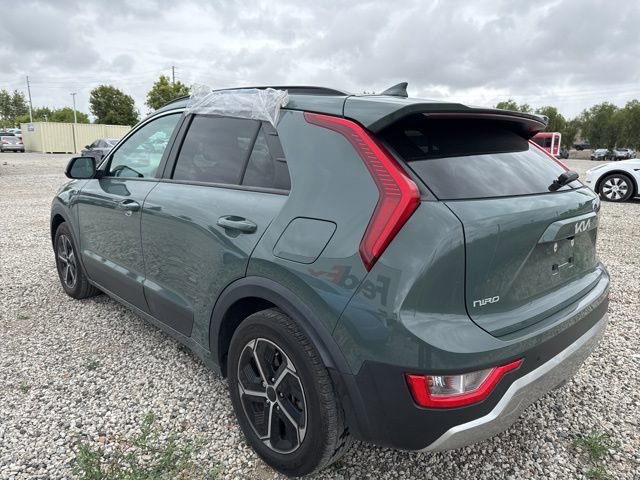 Used 2023 Kia Niro EX FWD image 2