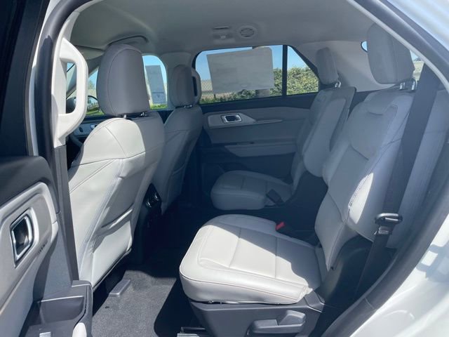 New 2026 Ford Explorer Active w/ Active Comfort Package AWD/4WD image 24
