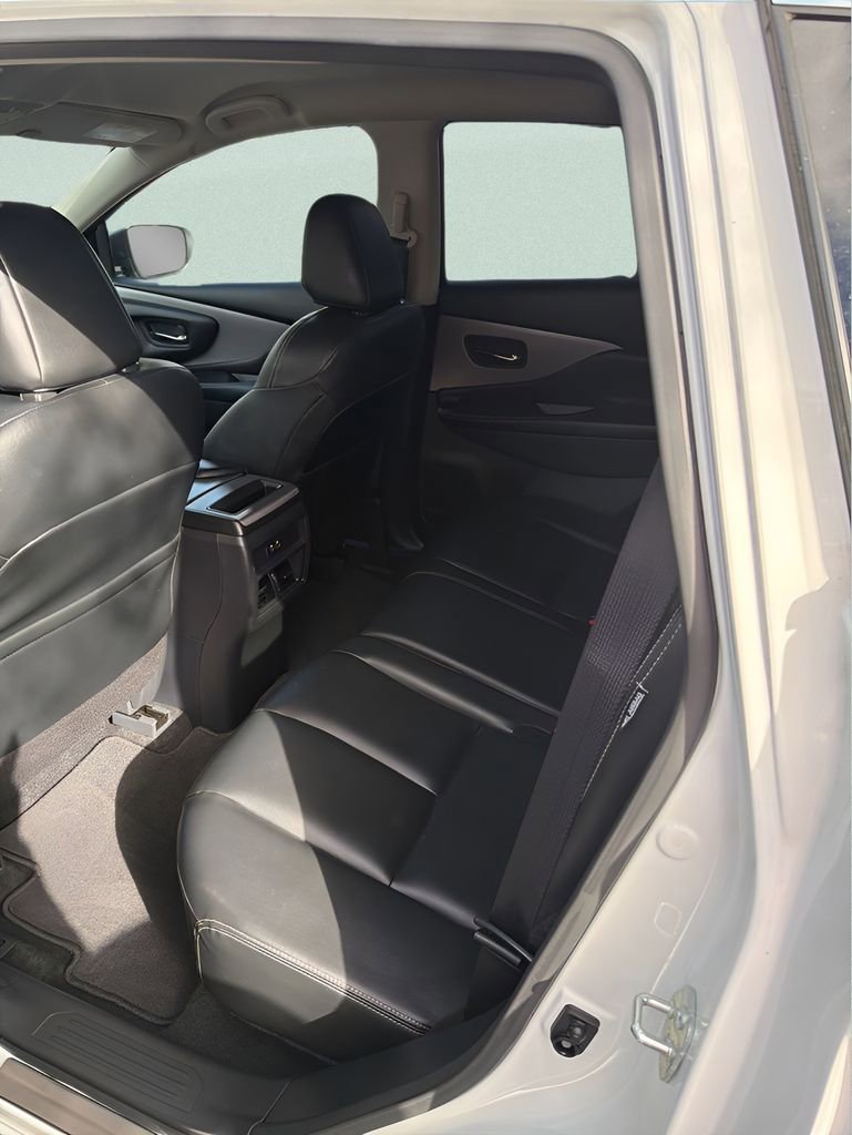 Used 2023 Nissan Murano SV w/ SV Midnight Edition Package image 7