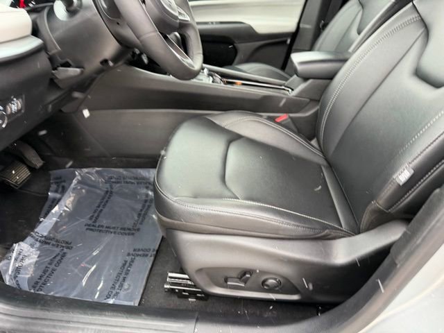 Used 2025 Jeep Compass Limited image 19