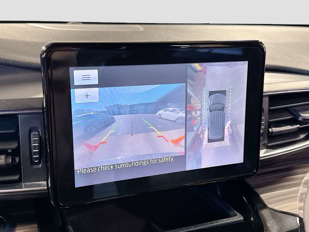 Used 2021 Ford Explorer Limited w/ Equipment Group 301A AWD/4WD image 23