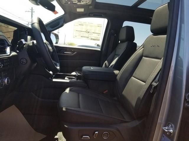 New 2026 GMC Yukon Denali w/ Sun & Power Step Package AWD/4WD image 7
