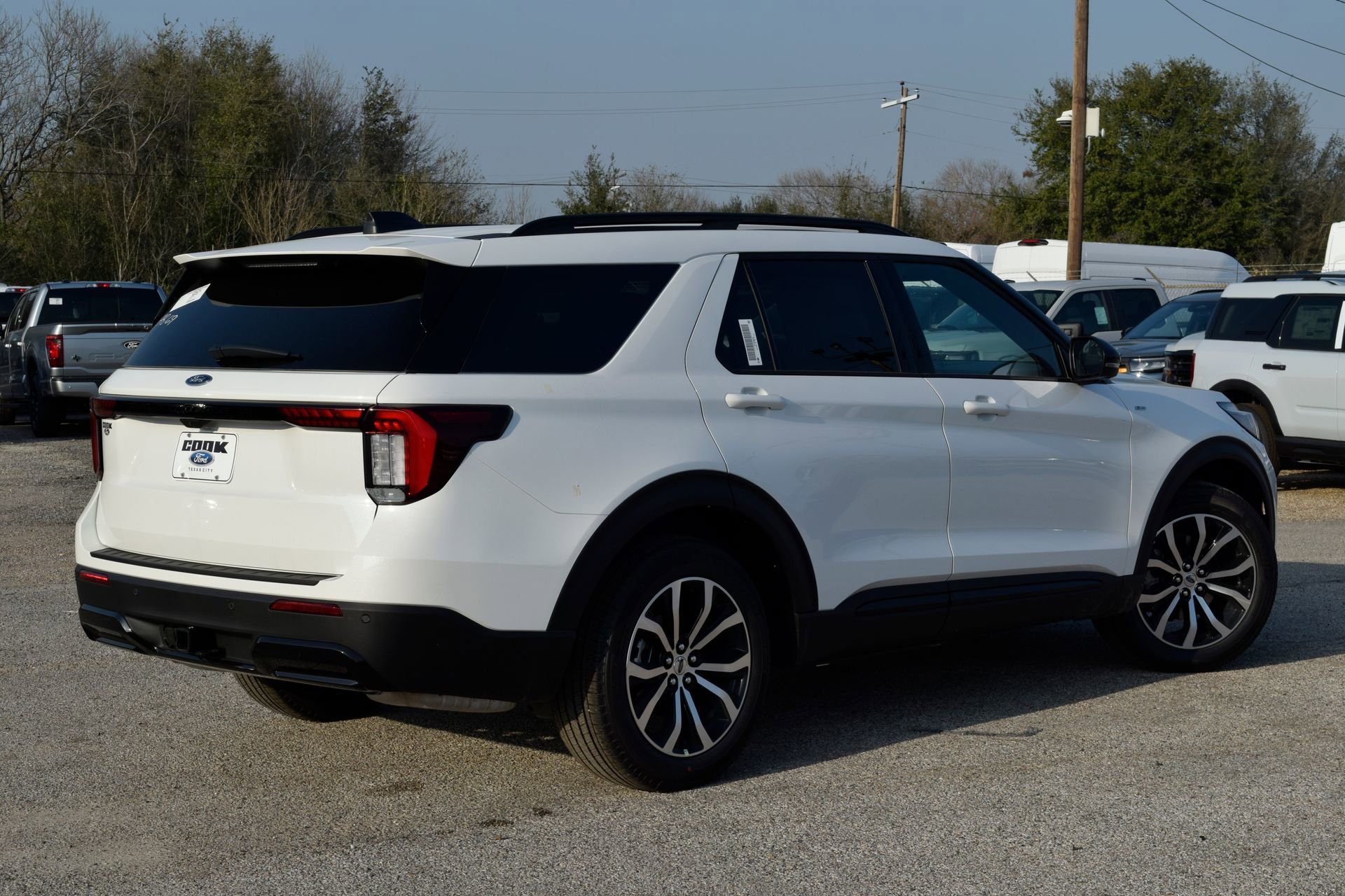 New 2026 Ford Explorer ST-Line image 6