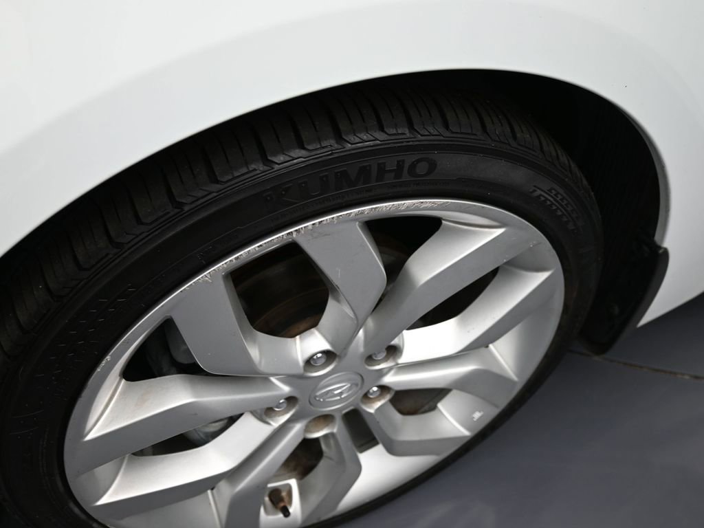 Used 2013 Hyundai Veloster w/ Style Pkg image 15