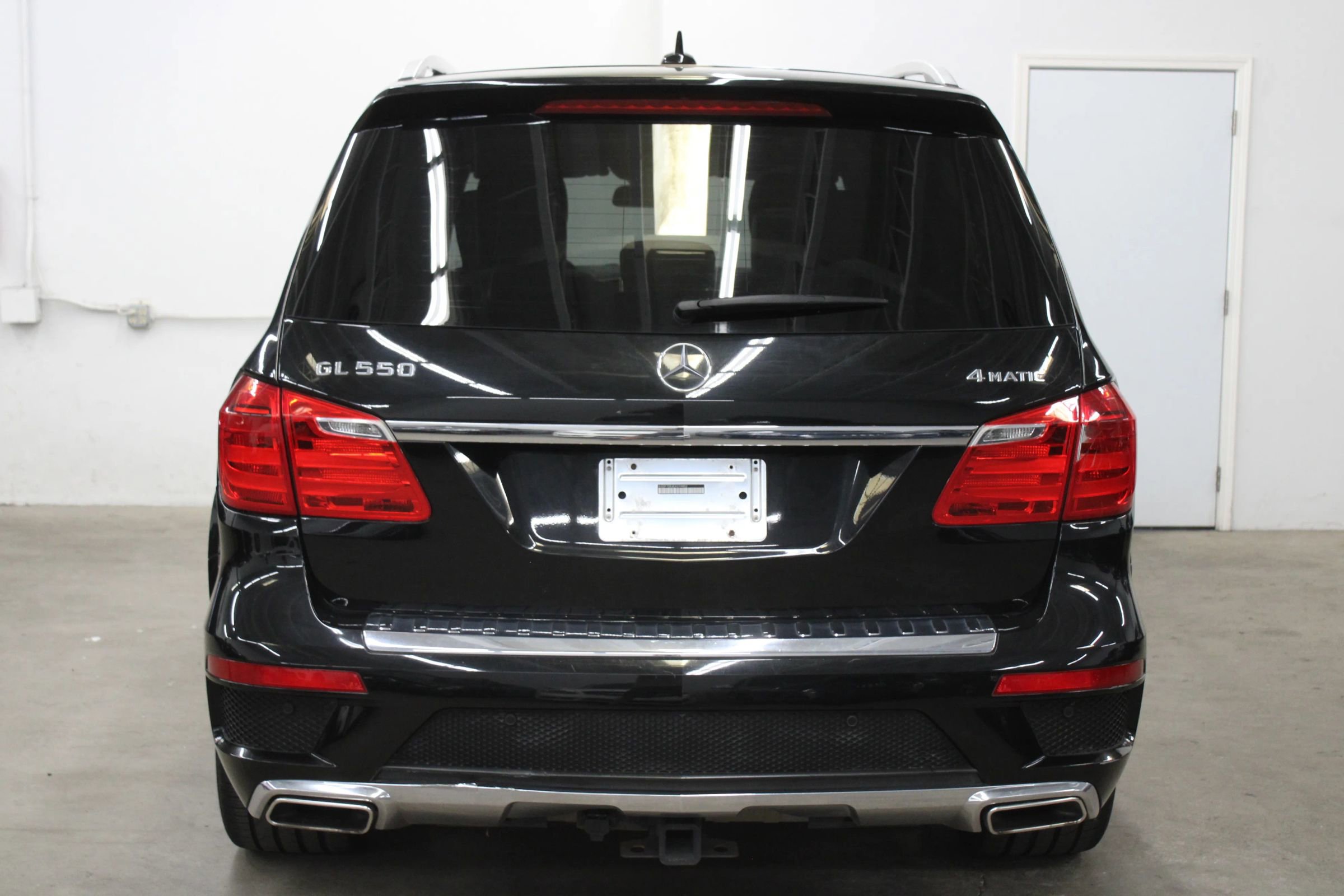 Used 2014 Mercedes-Benz GL 550 4MATIC image 5