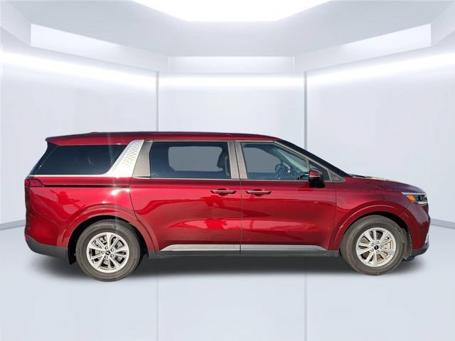 Used 2023 Kia Carnival LX FWD image 6