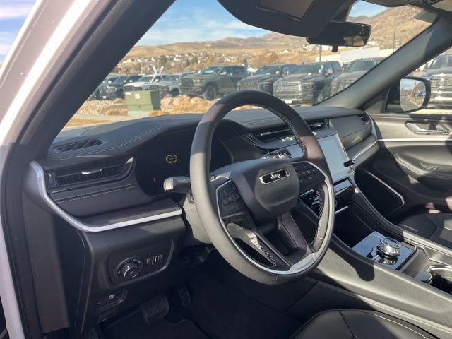 New 2026 Jeep Grand Cherokee Limited image 13