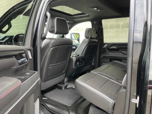 Used 2024 GMC Sierra 2500 AT4X AWD/4WD image 12