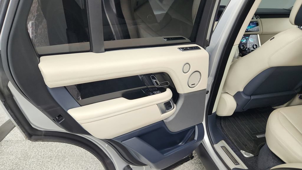 Used 2019 Land Rover Range Rover Supercharged AWD/4WD image 39