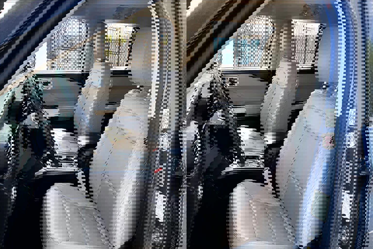 Used 2021 Ford Explorer Limited image 9