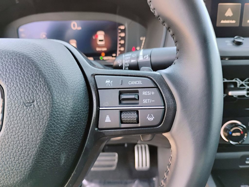 Used 2025 Honda Accord Sport image 29