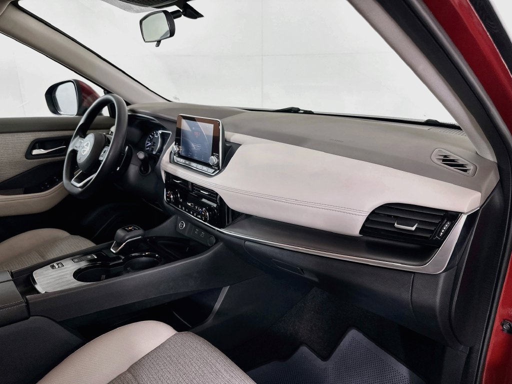 Used 2021 Nissan Rogue SV FWD image 26