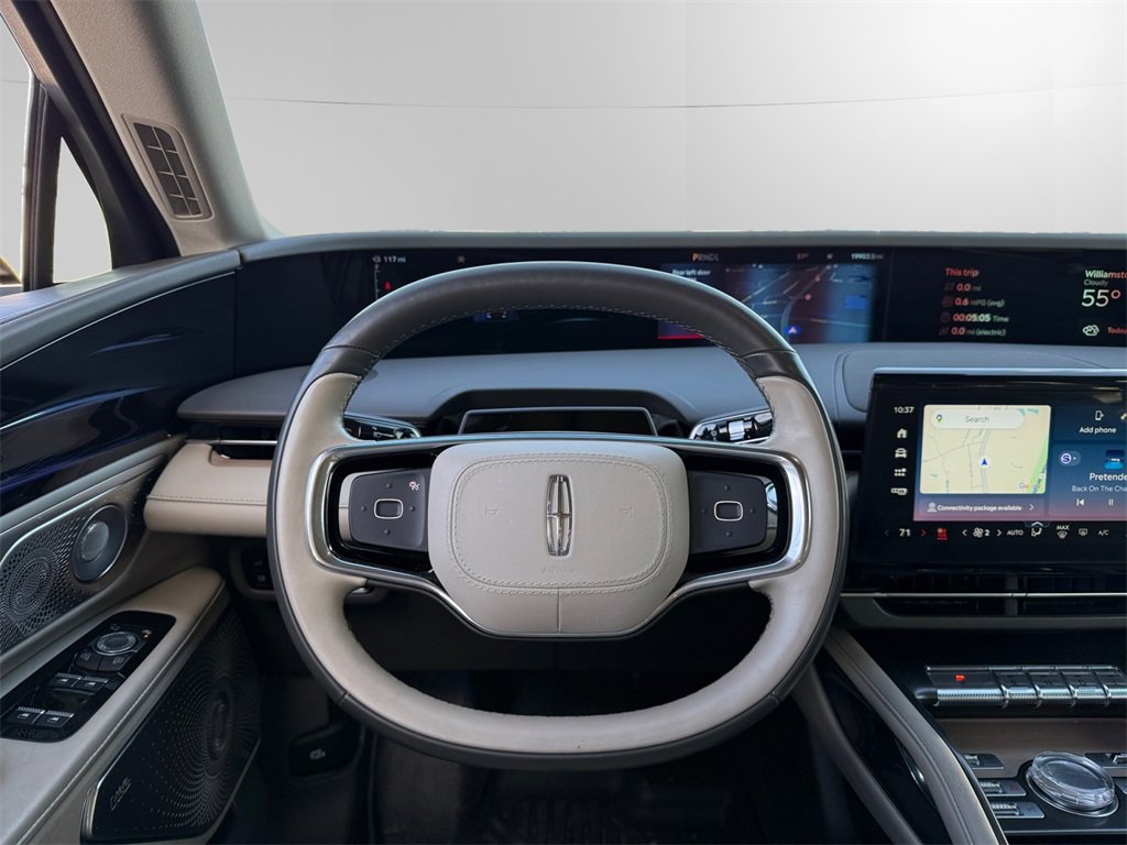 Used 2024 Lincoln Nautilus Reserve w/ Equipment Group 203A image 12