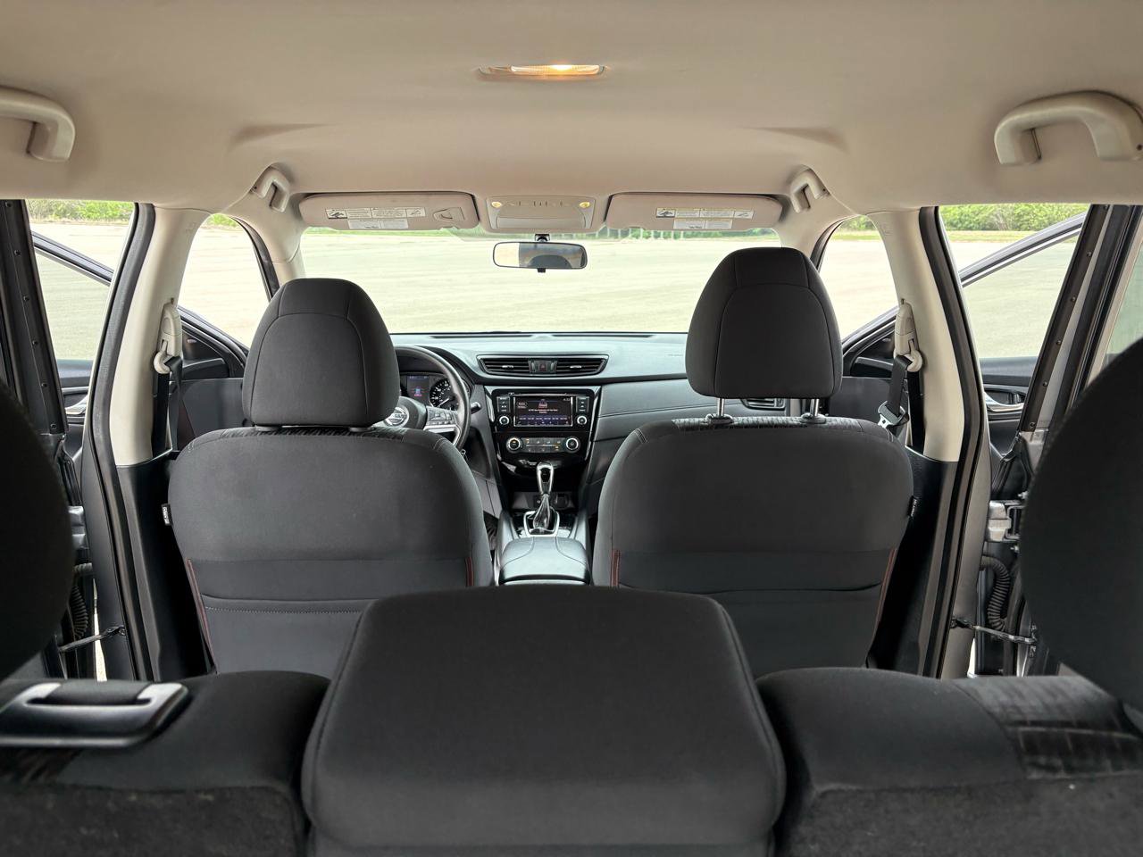 Used 2018 Nissan Rogue S FWD image 35