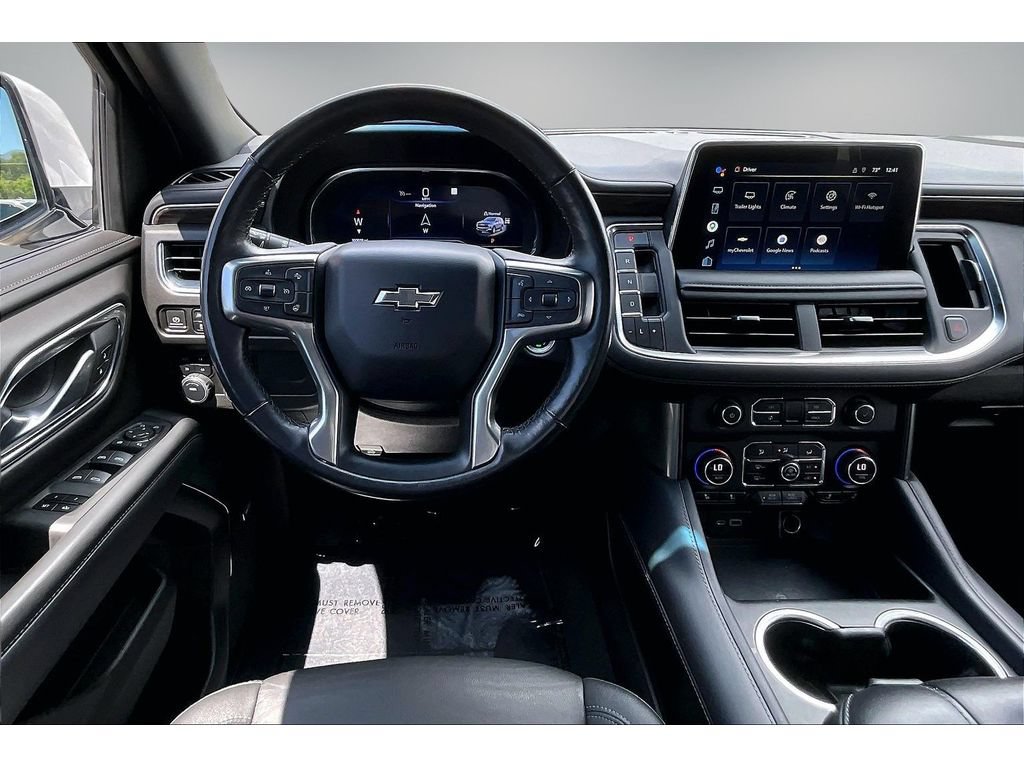 Used 2022 Chevrolet Tahoe Z71 w/ Luxury Package AWD/4WD image 8