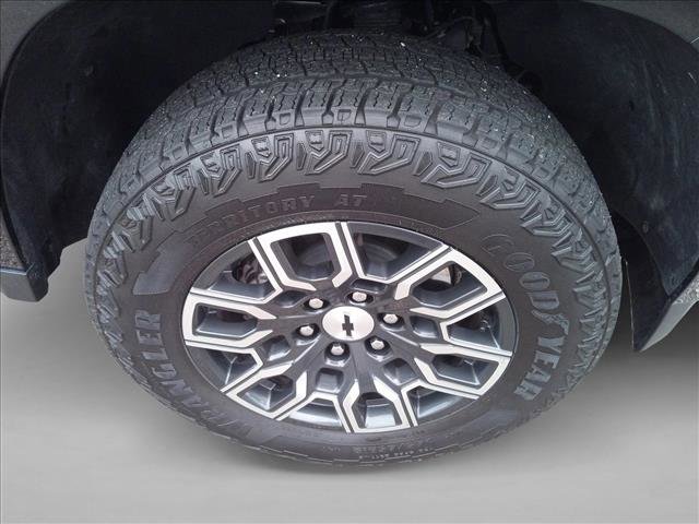 Used 2024 Chevrolet Colorado Z71 w/ Z71 Convenience Package 2 image 10