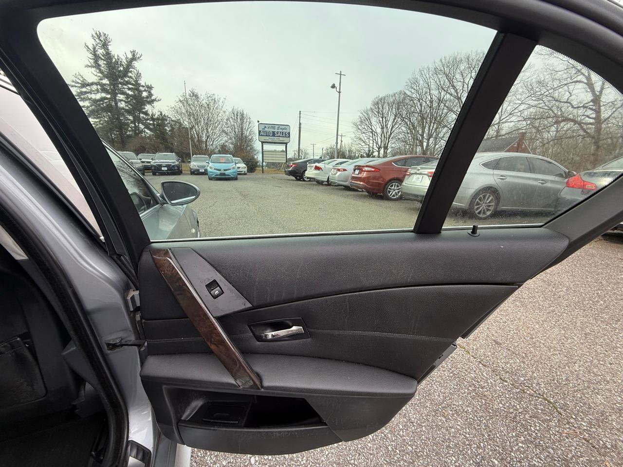 Used 2004 BMW 525i Sedan image 16