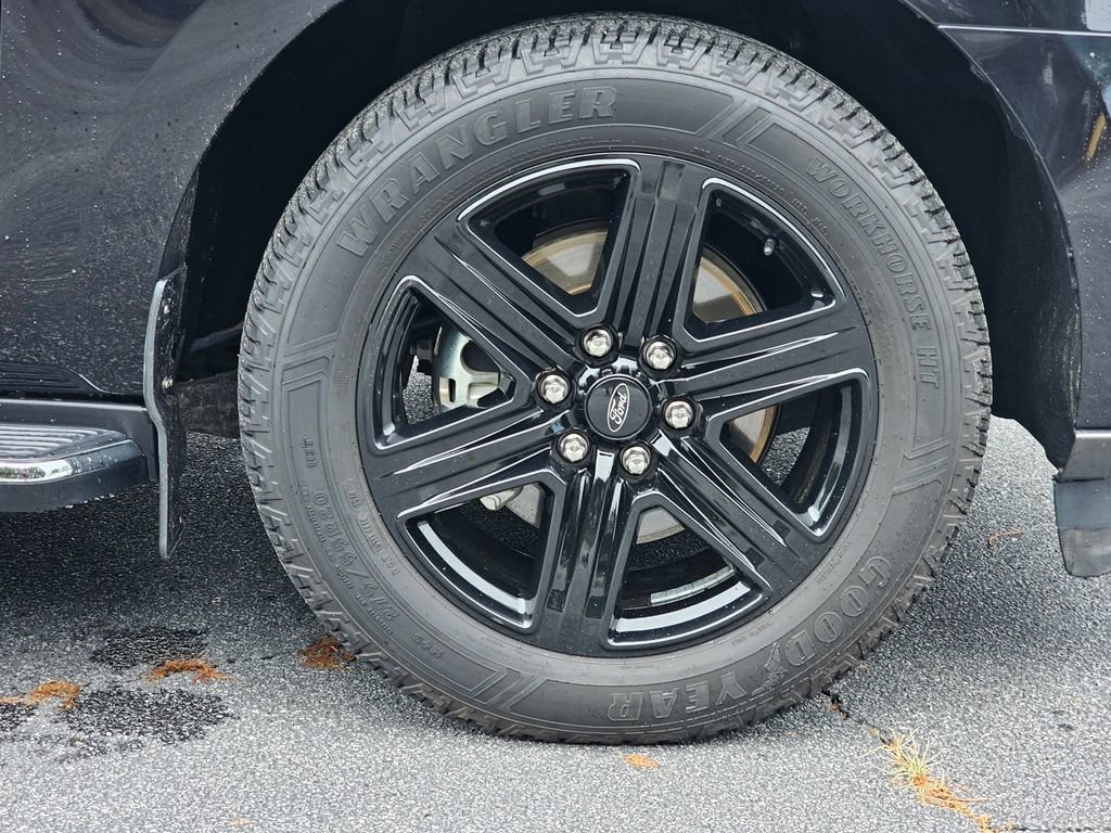 Used 2021 Ford Expedition XLT RWD image 13