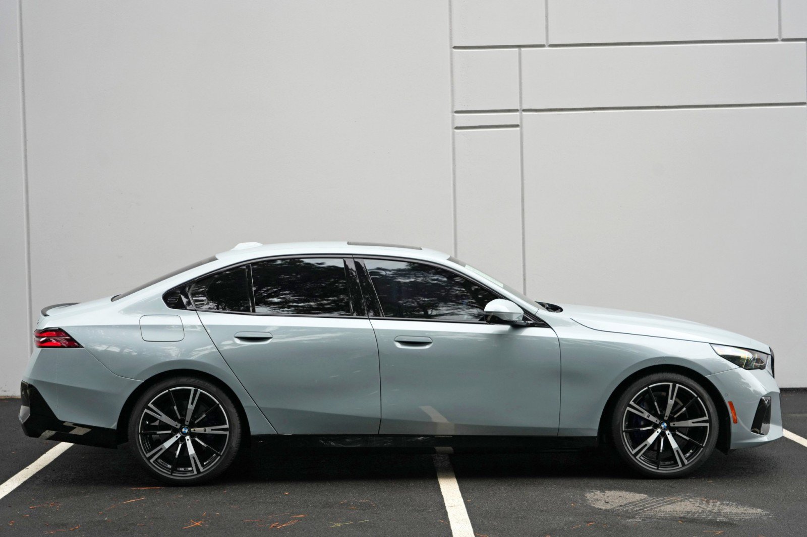 Used 2024 BMW 530i w/ M Sport Package RWD image 58