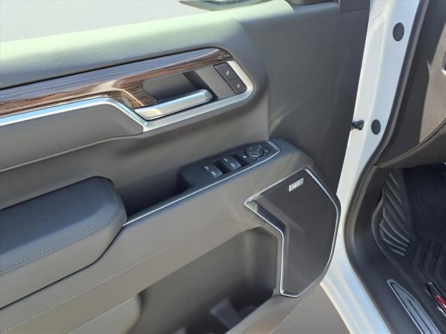 New 2026 Chevrolet Silverado 1500 RST w/ RST All Star Premium Package AWD/4WD image 17