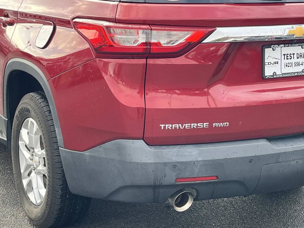 Used 2018 Chevrolet Traverse LT image 5