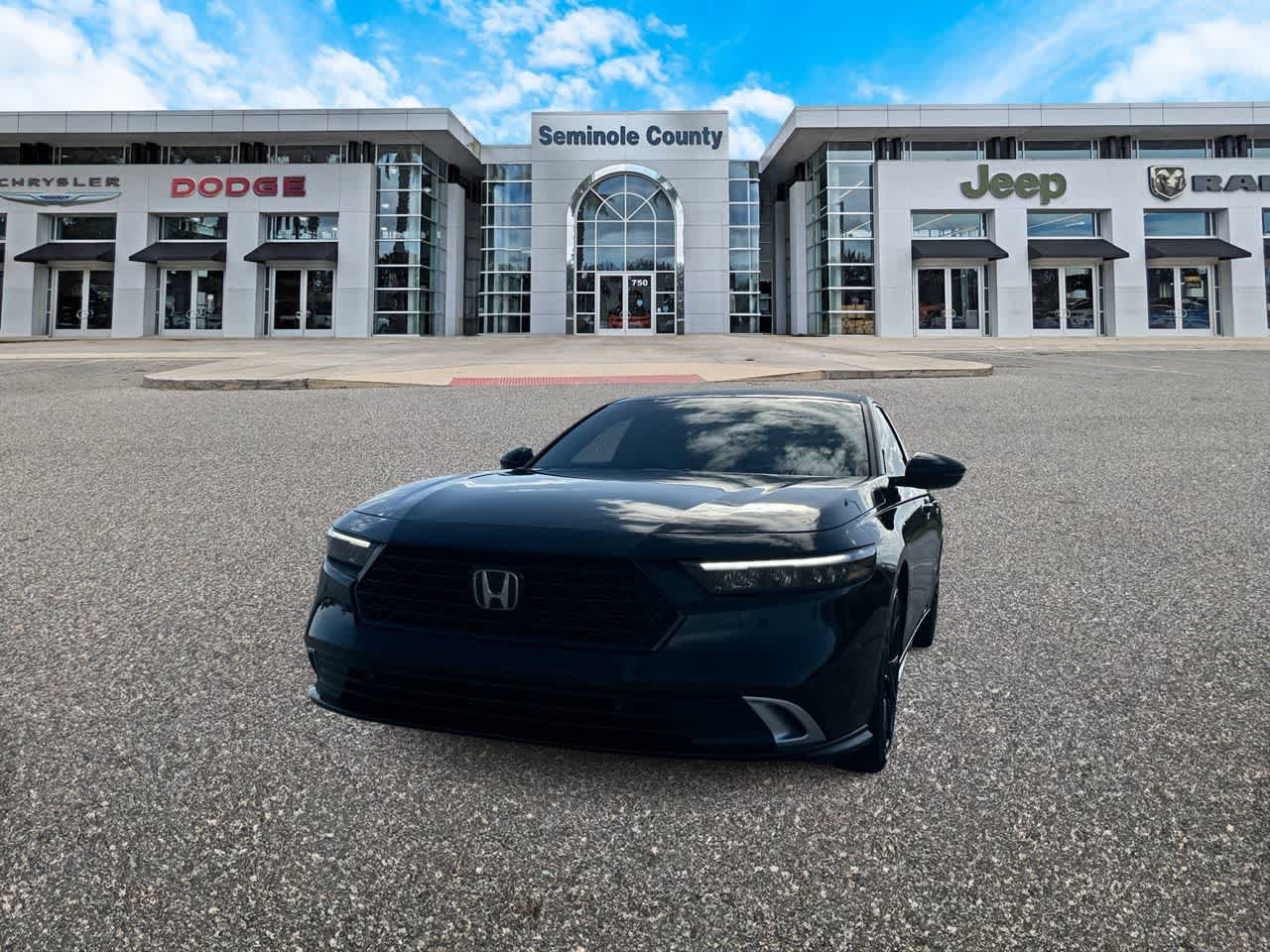 Used 2023 Honda Accord Touring image 1