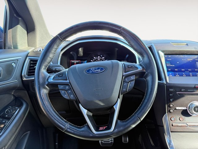 Used 2019 Ford Edge ST w/ Equipment Group 401A AWD/4WD image 17