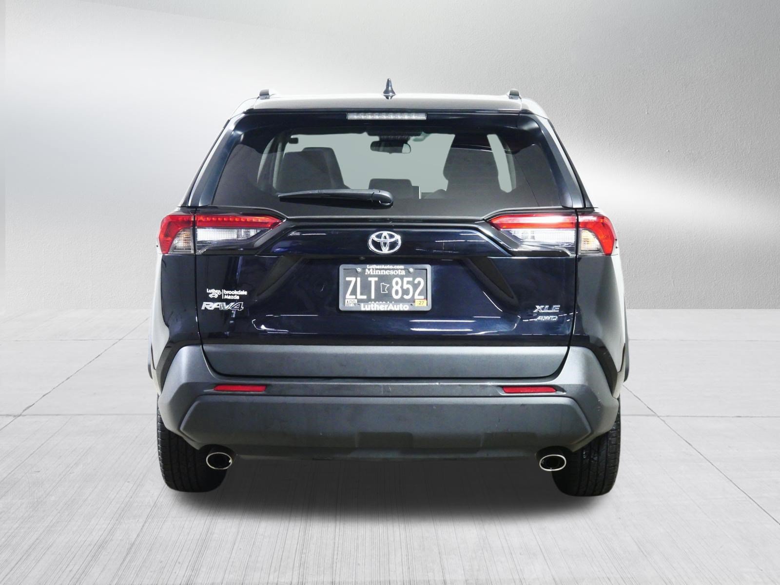 Used 2023 Toyota RAV4 XLE AWD/4WD image 6